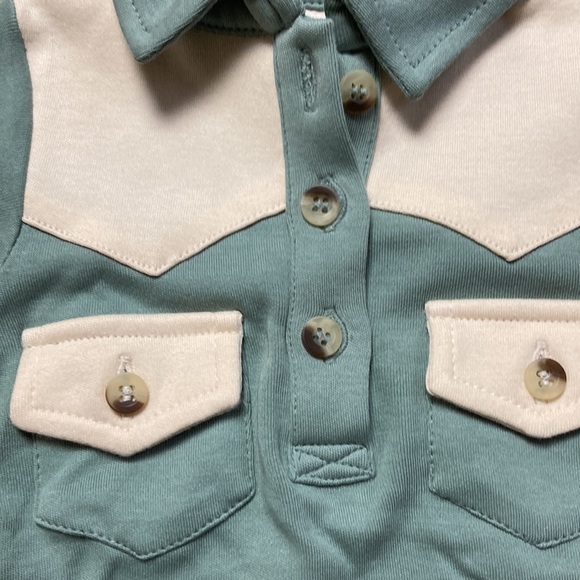 NWOT Kate Quinn Short Sleeve Wester Style Cotton Onesie 0-3 Months - Picture 3 of 7